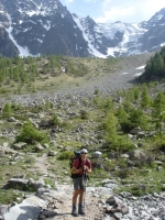 DSC02741 Partis du Casset vers 15h30, courte pause au lac de la Douche, devant le couloir Davin