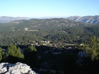 DSC03713 Au loin, Sainte-Victoire depuis la crte au-dessus de la Bdoule.